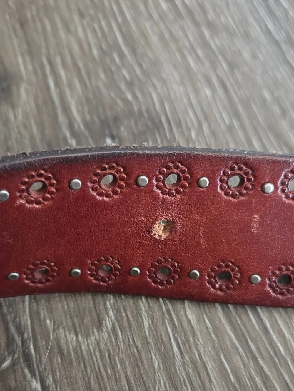 Fossil leather belt